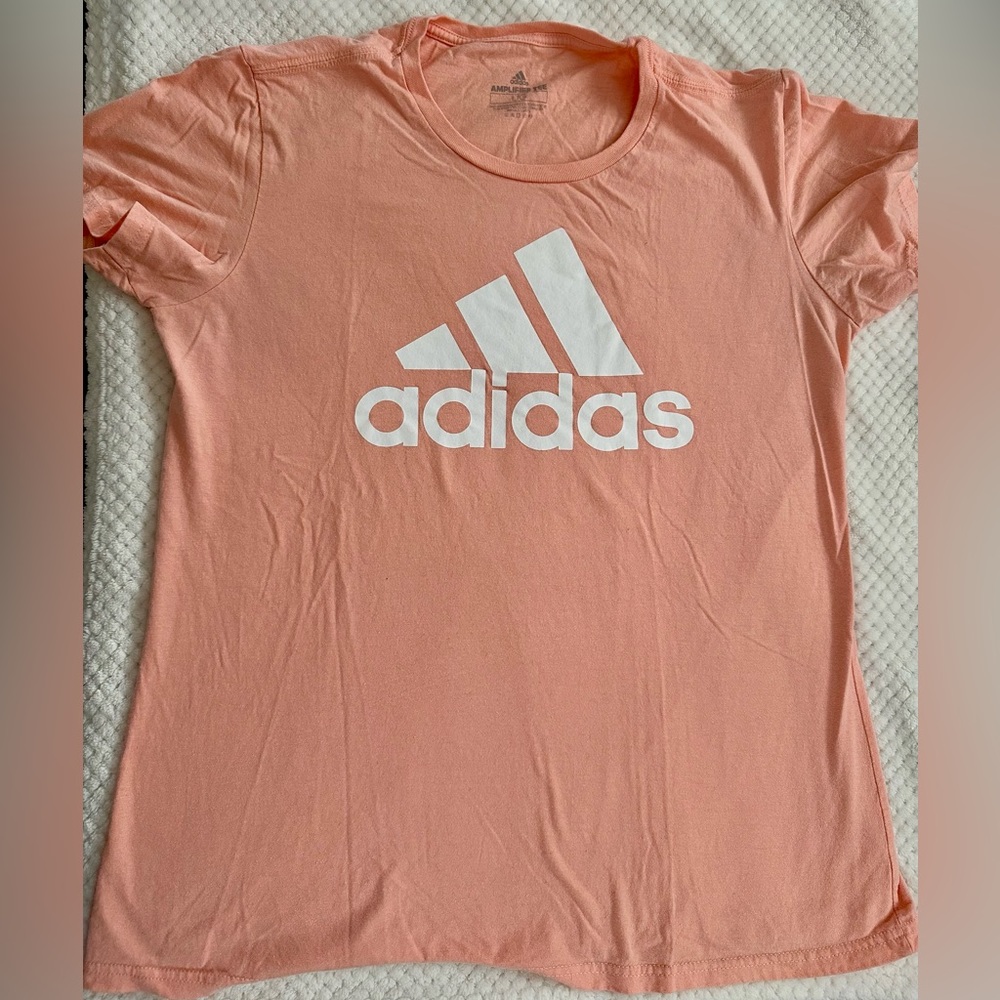 Women’s ADIDAS Amplifier Tee (Large)